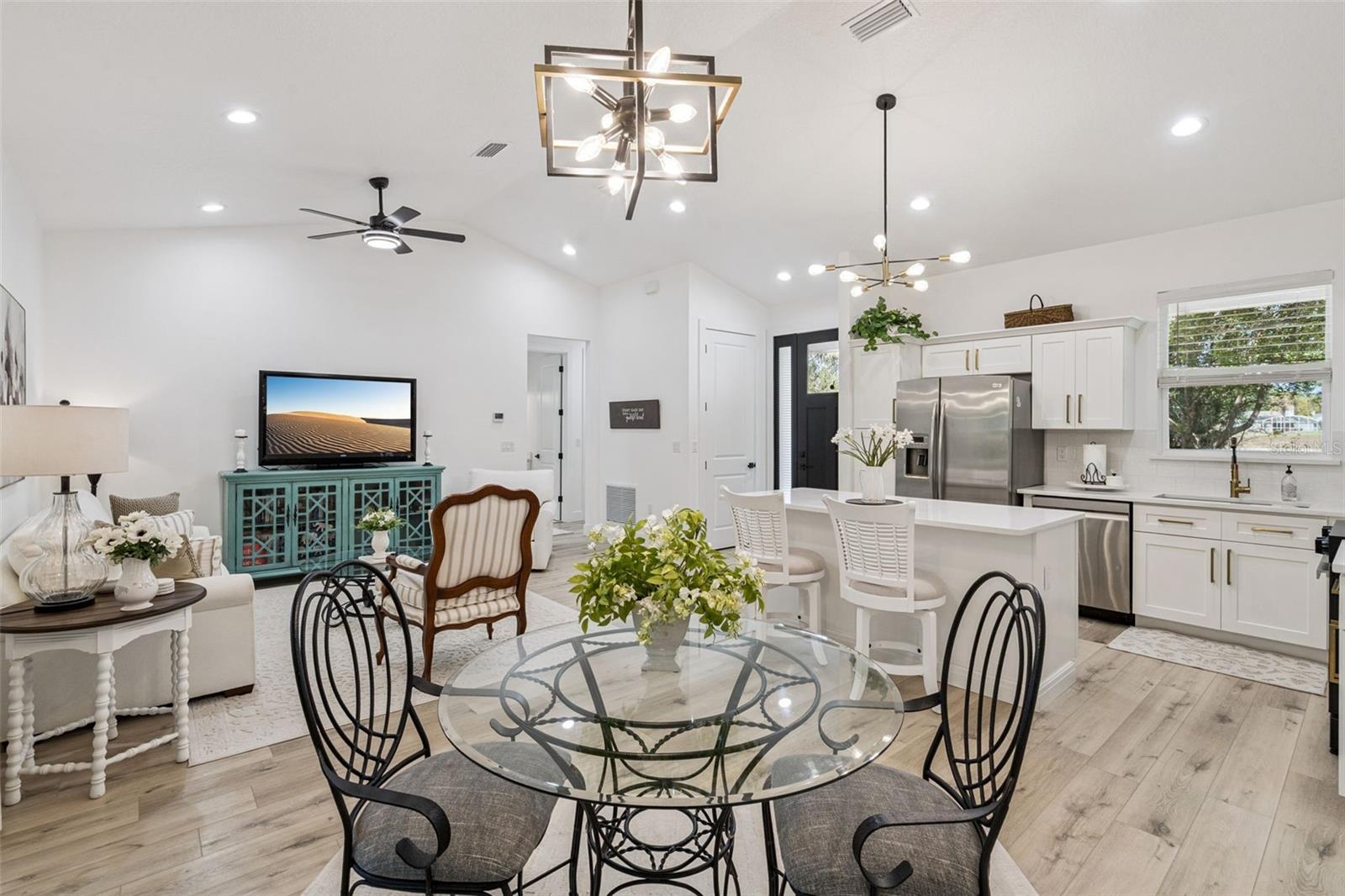 Image 8 of 40 For 11722 Lake Minneola Shores