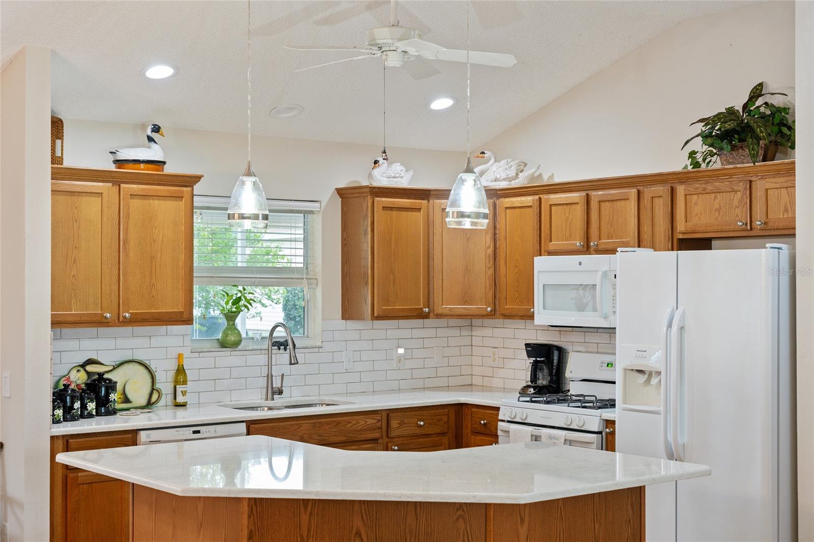 Image 19 of 67 For 17713 89th Milford Avenue