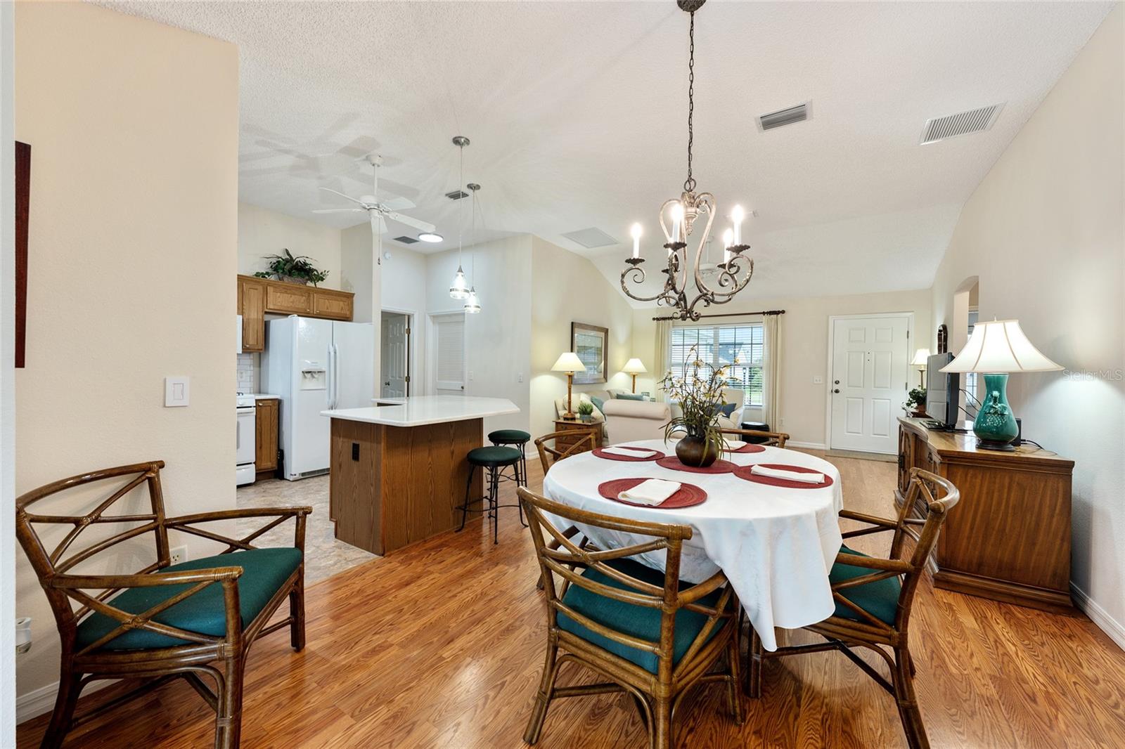 Image 27 of 67 For 17713 89th Milford Avenue