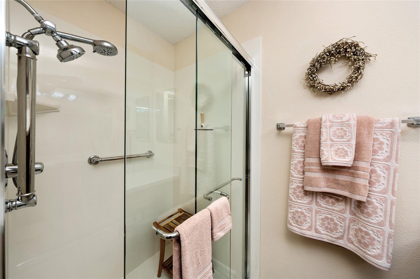 Image 37 of 67 For 17713 89th Milford Avenue