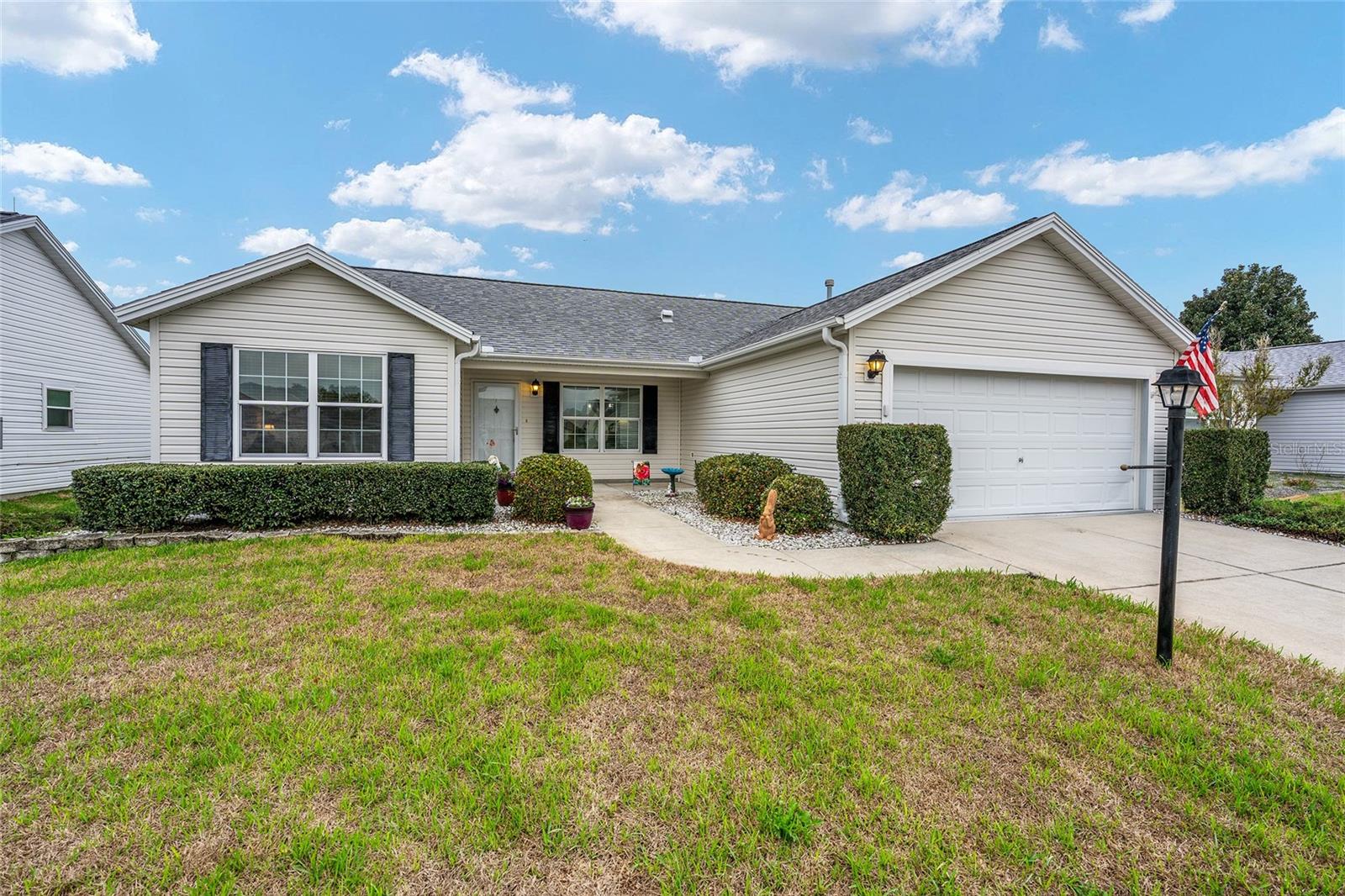 Image 4 of 67 For 17713 89th Milford Avenue