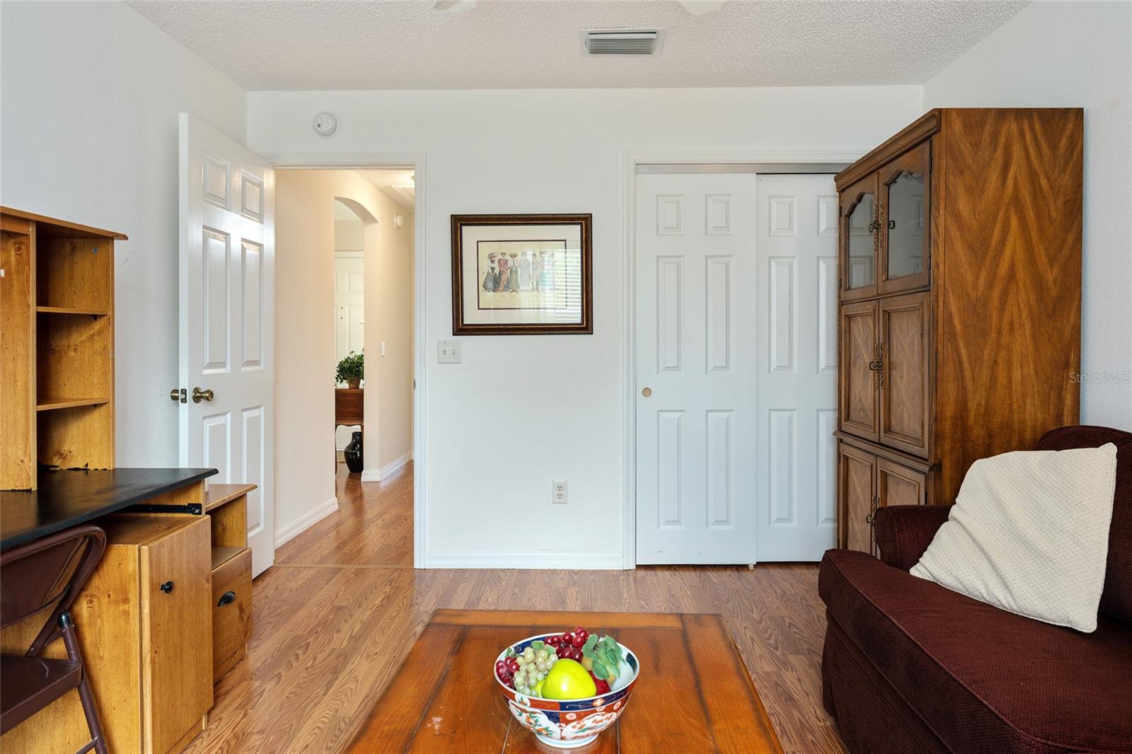 Image 40 of 67 For 17713 89th Milford Avenue