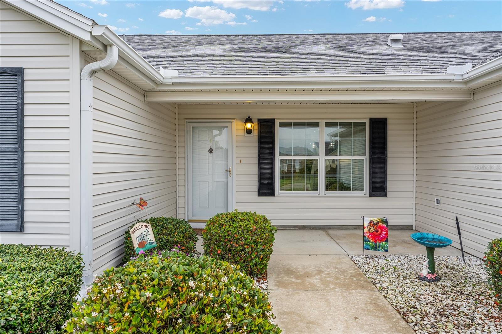 Image 9 of 67 For 17713 89th Milford Avenue