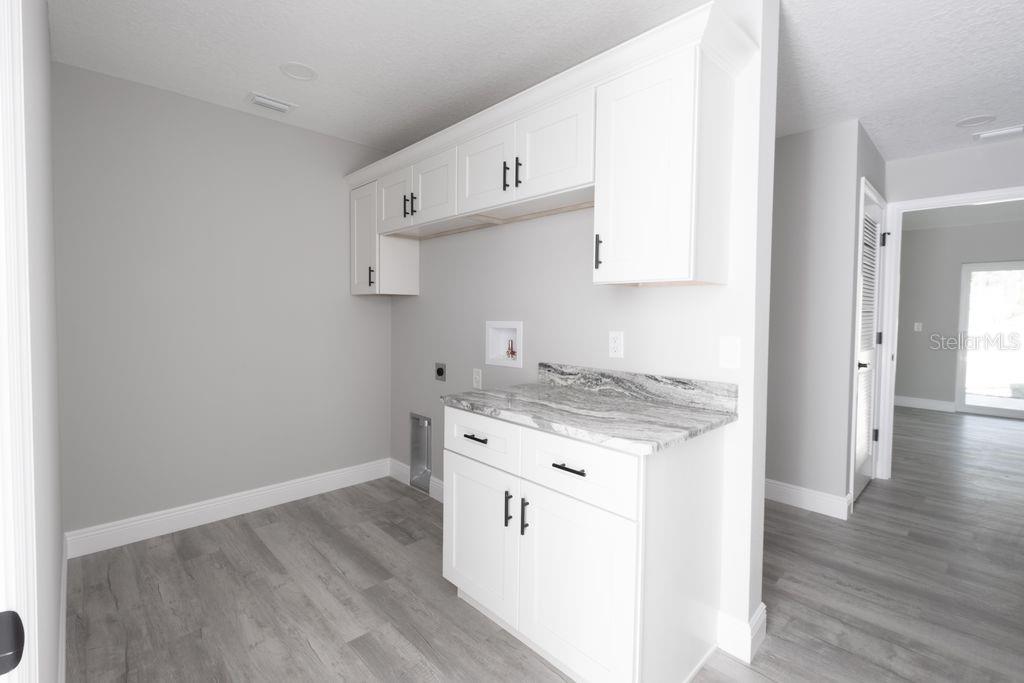 Image 35 of 43 For 9648 Choir Terrace