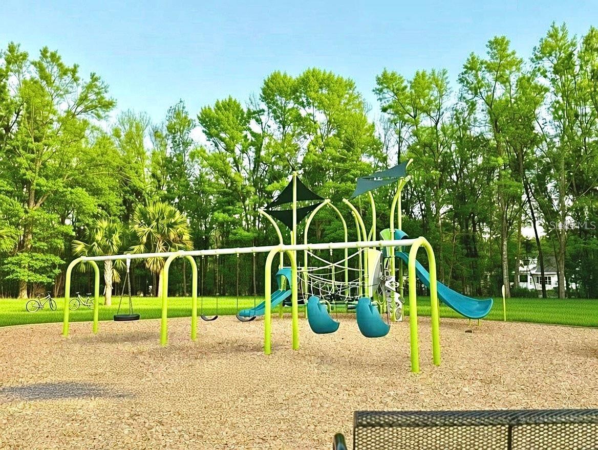 Image 23 of 27 For 1760 Point O Woods Court