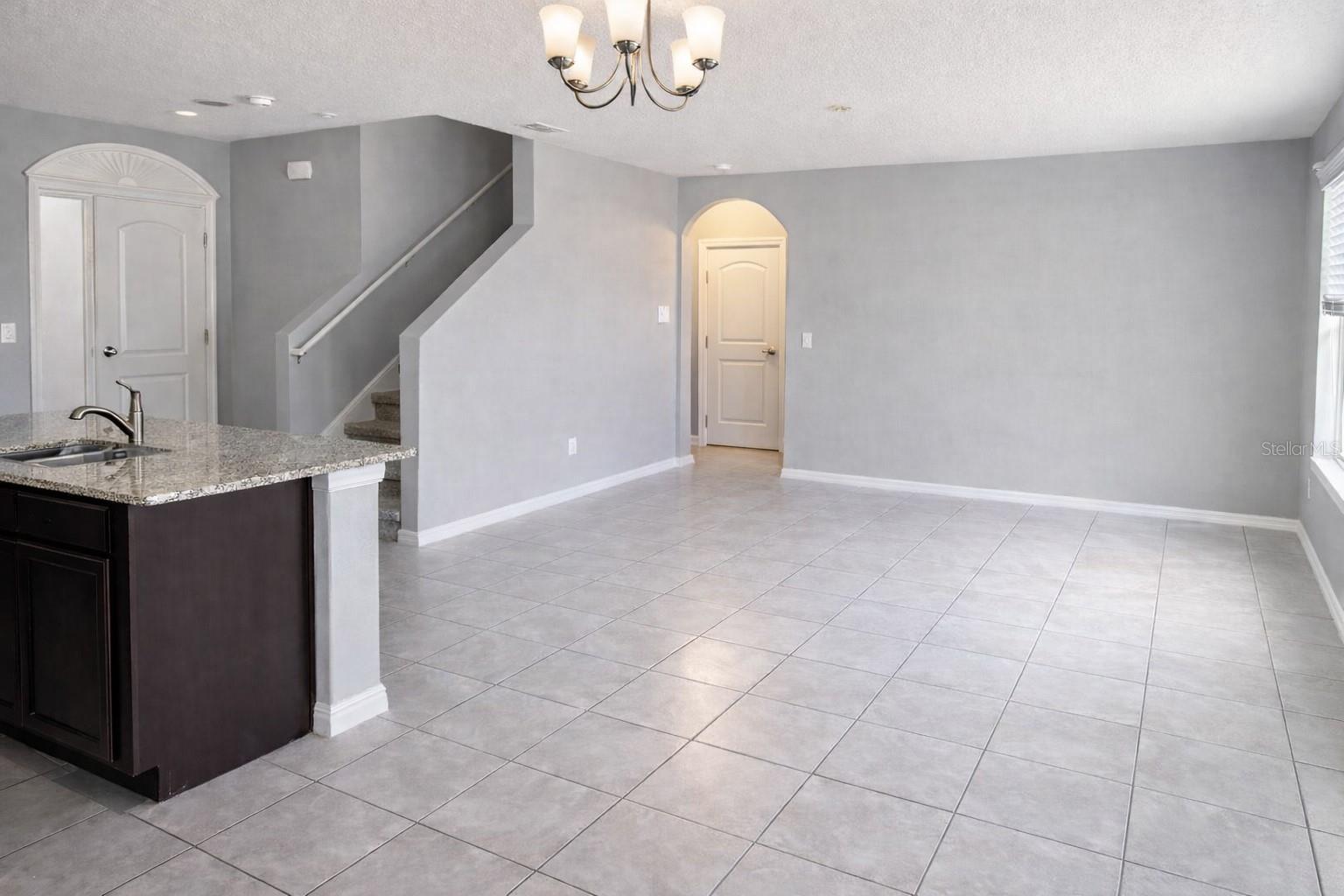 Image 6 of 27 For 1760 Point O Woods Court