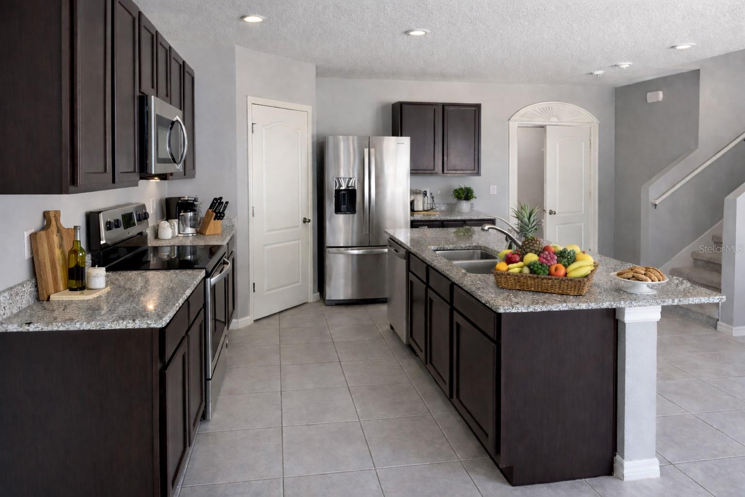 Image 8 of 27 For 1760 Point O Woods Court