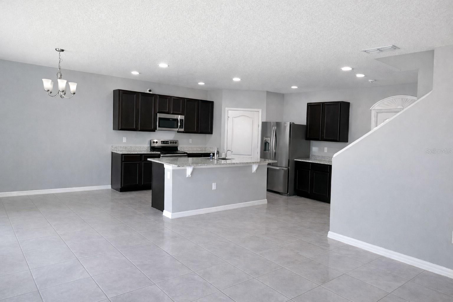 Image 9 of 27 For 1760 Point O Woods Court