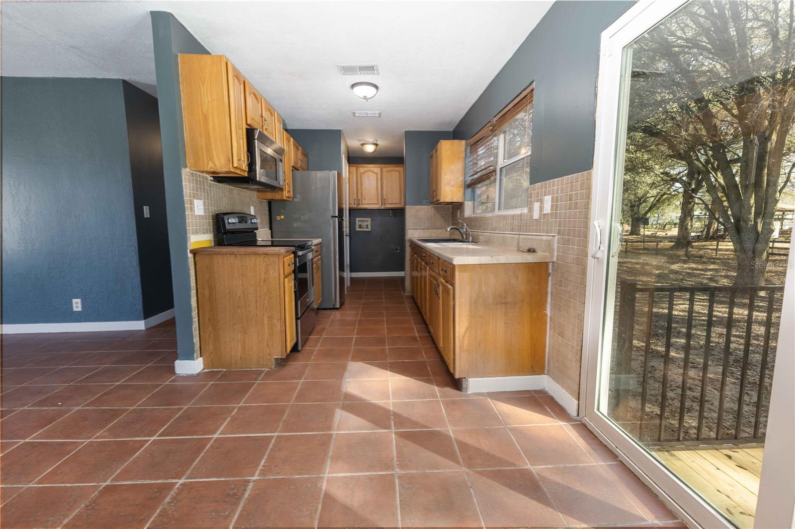 Image 5 of 36 For 16649 23rd Avenue