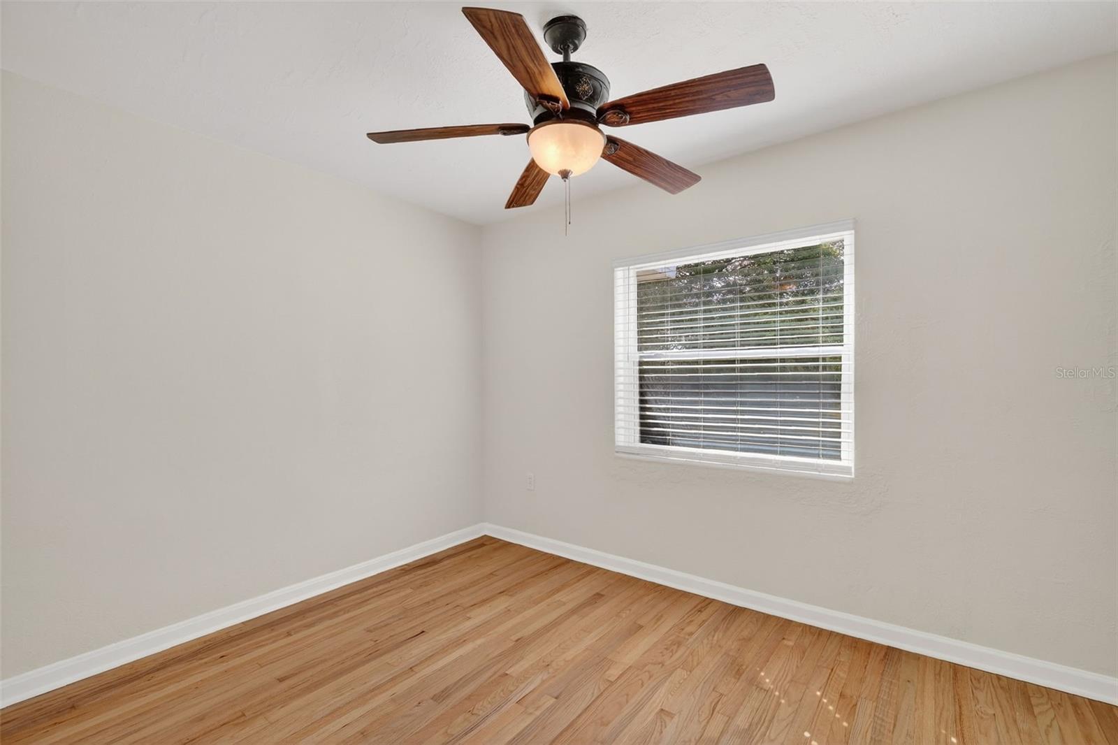 Image 16 of 25 For 436 Atwater Avenue