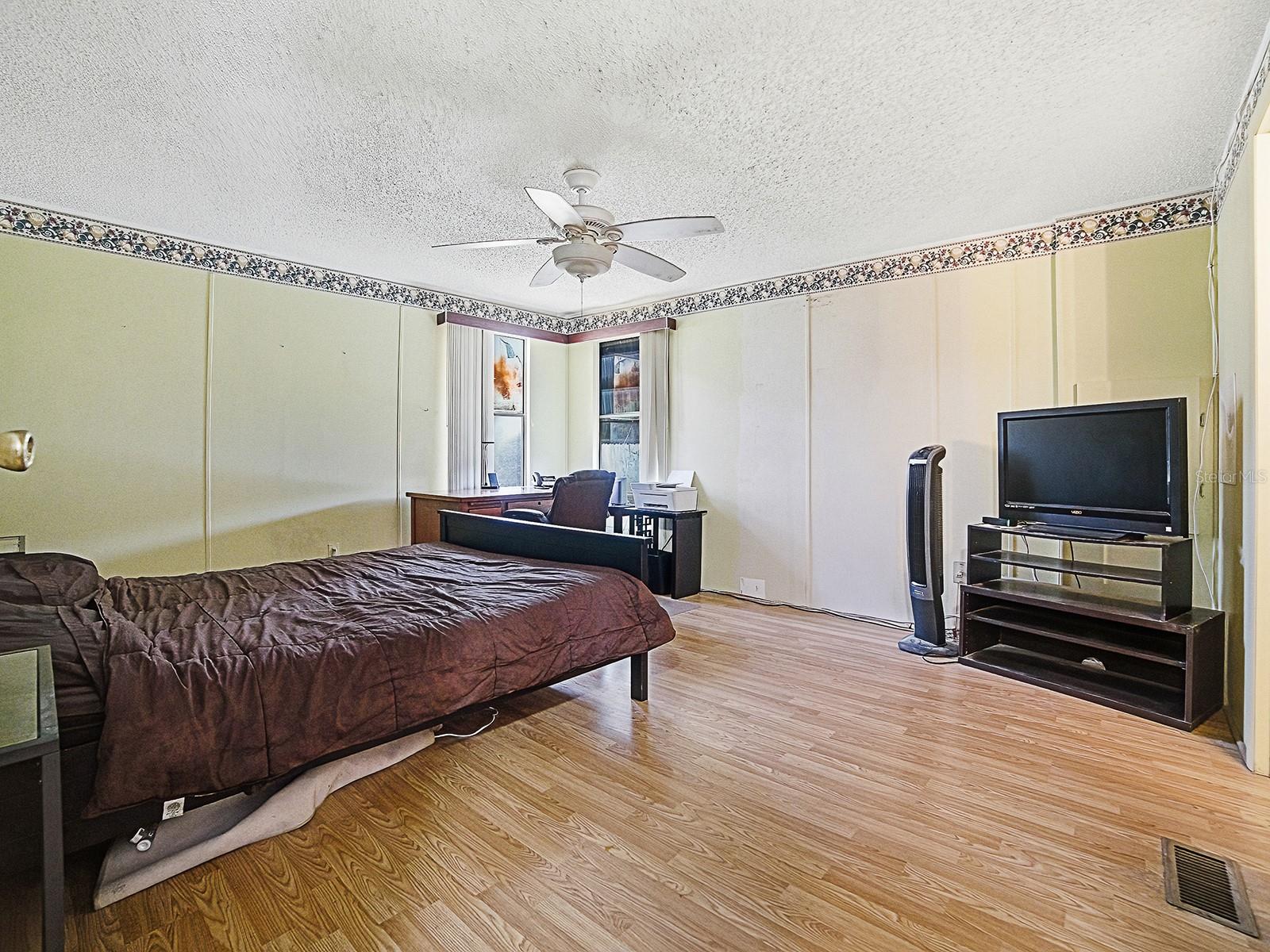 Image 13 of 31 For 1232 Dustin Drive