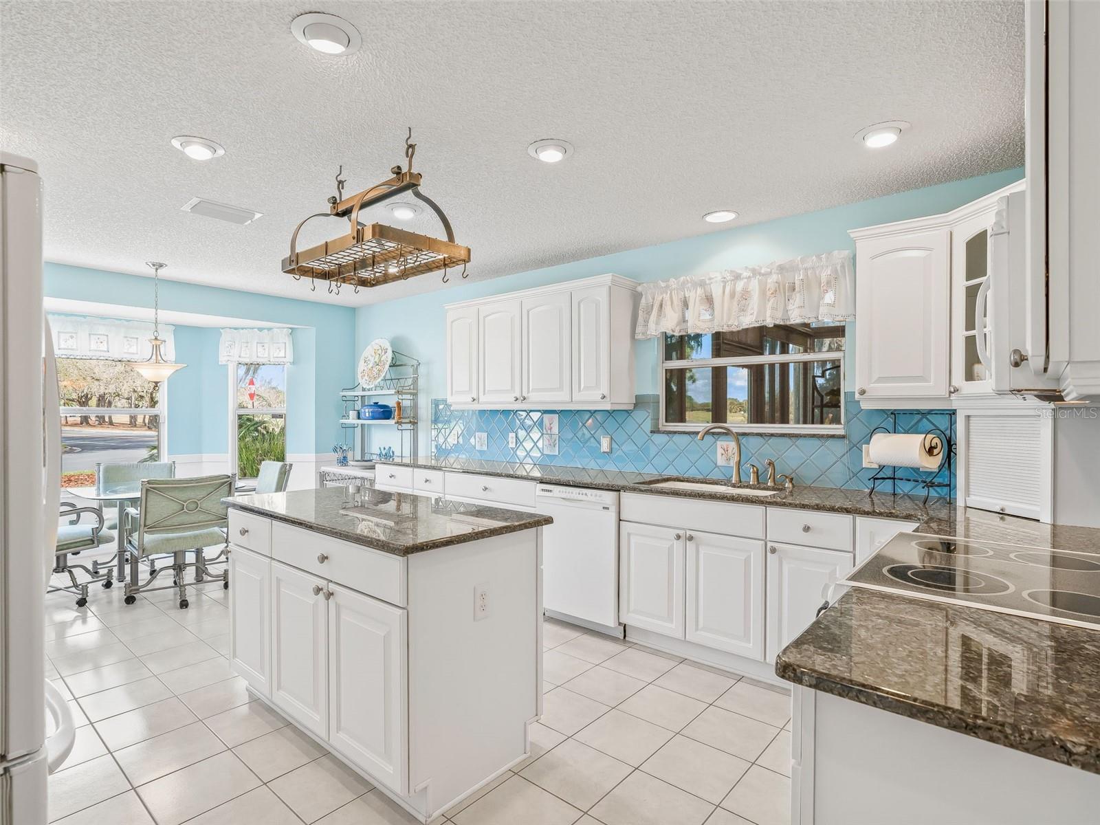 Image 10 of 57 For 1311 Carolina Court