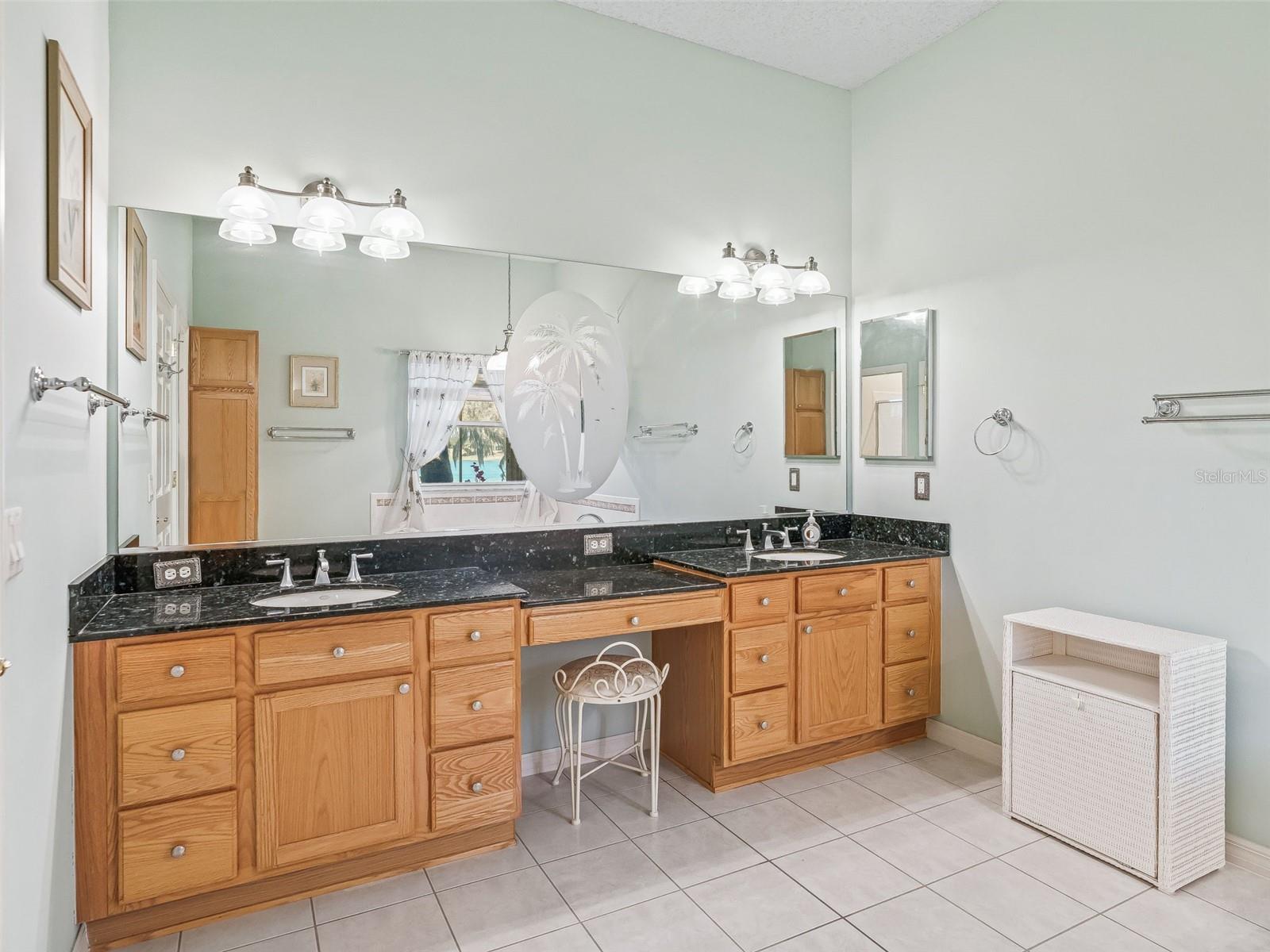 Image 27 of 57 For 1311 Carolina Court