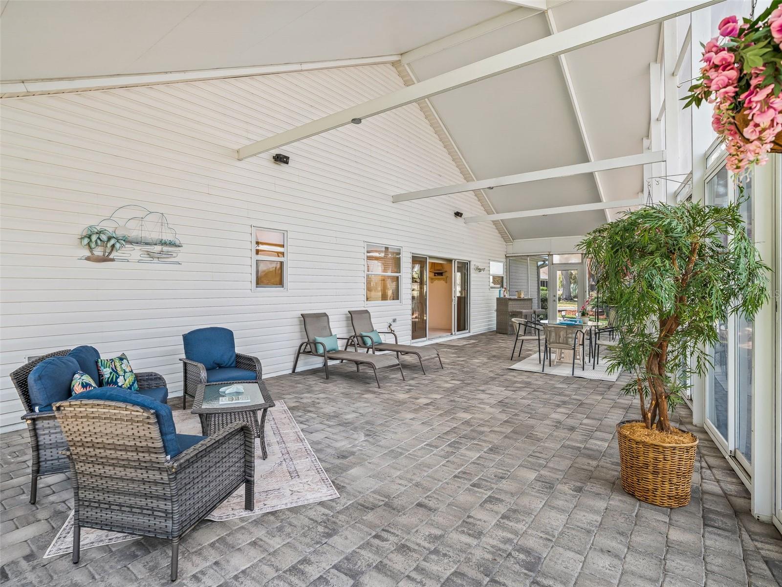 Image 8 of 57 For 1311 Carolina Court