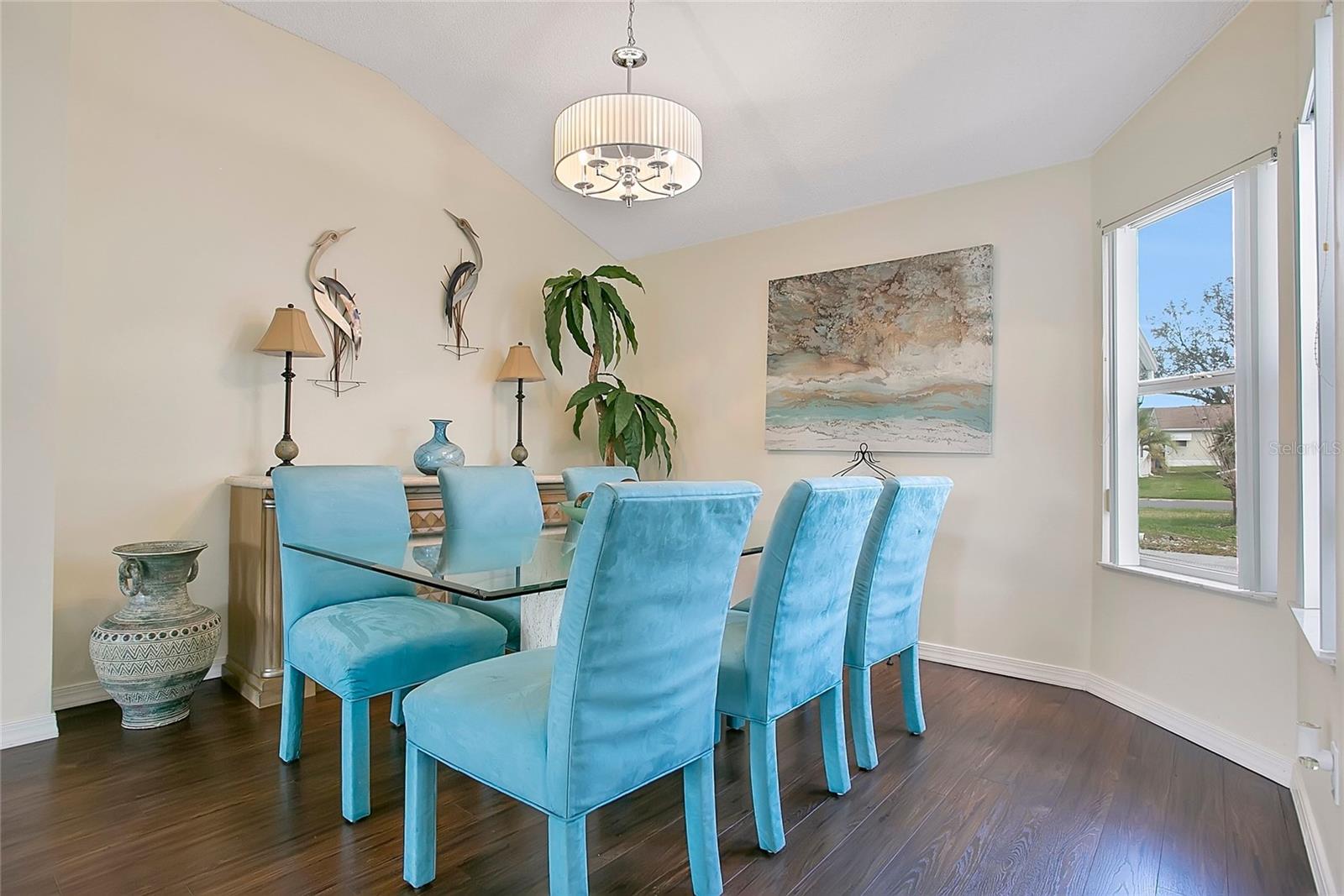 Image 10 of 38 For 528 Sevilla Place