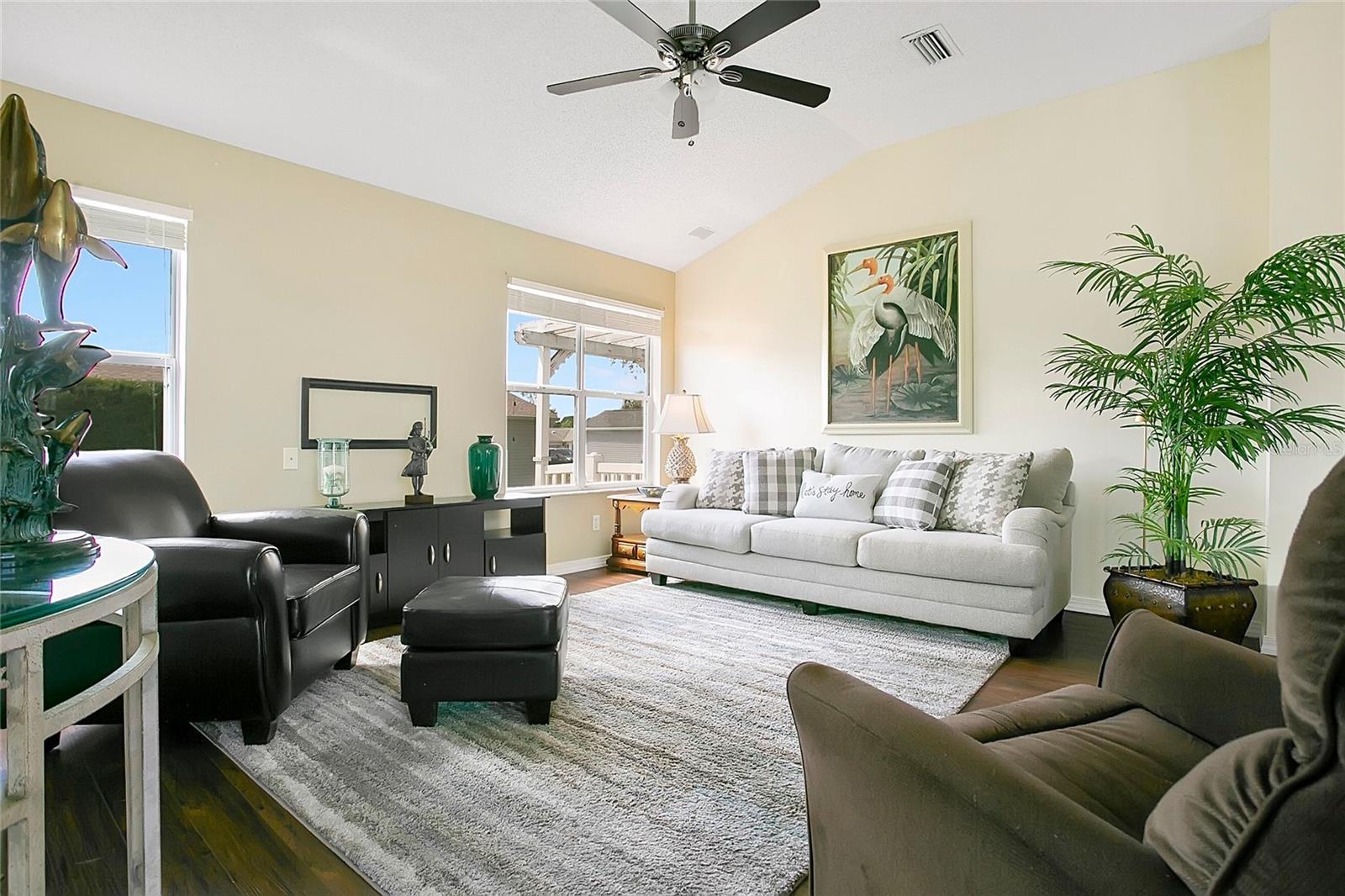 Image 6 of 38 For 528 Sevilla Place