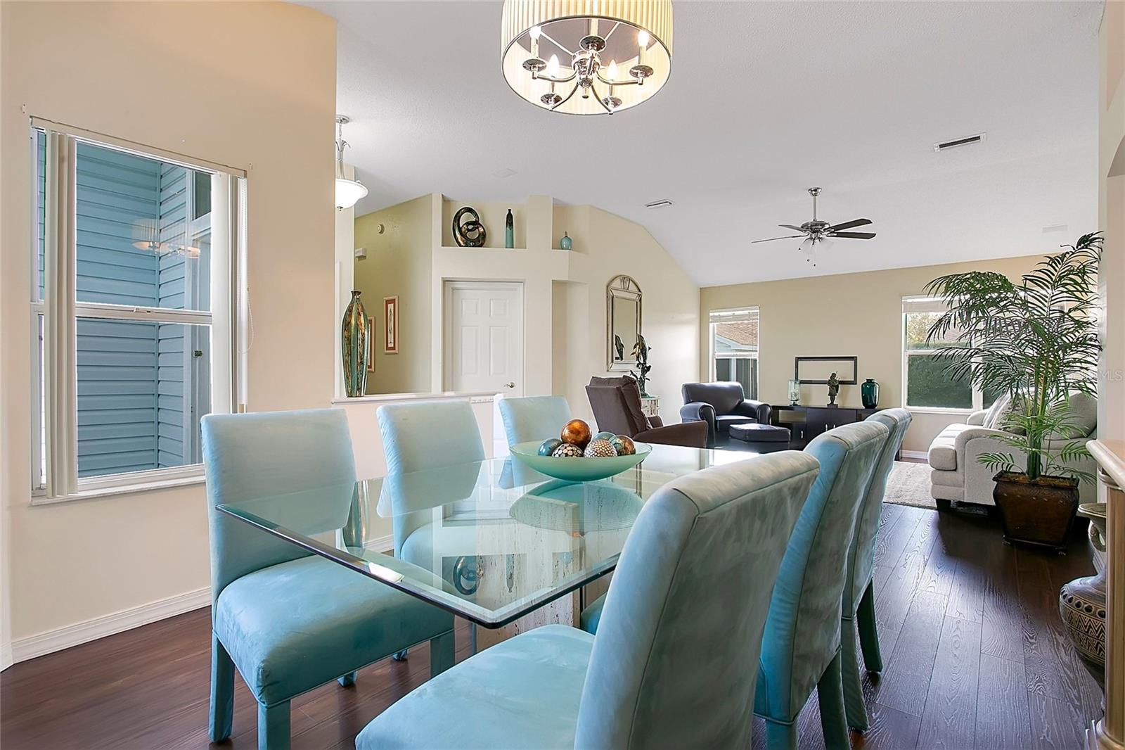 Image 9 of 38 For 528 Sevilla Place