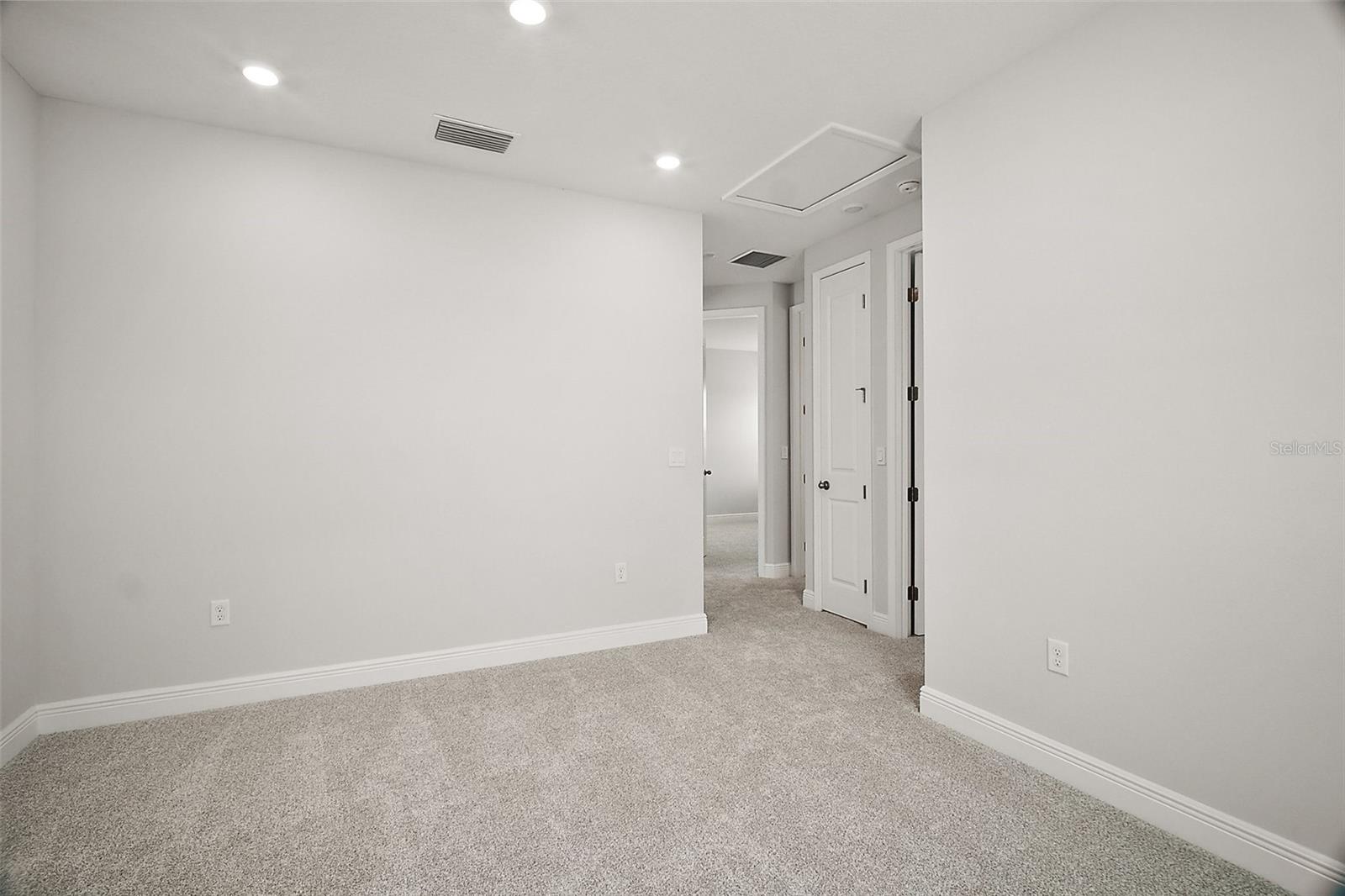 Image 20 of 42 For 2416 Juniper Berry Drive