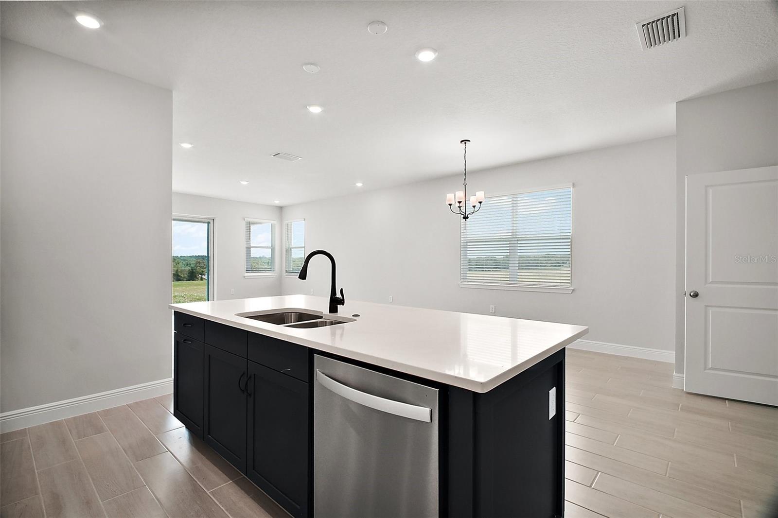 Image 5 of 42 For 2416 Juniper Berry Drive