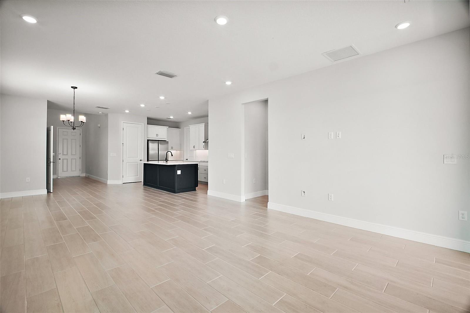 Image 7 of 42 For 2416 Juniper Berry Drive