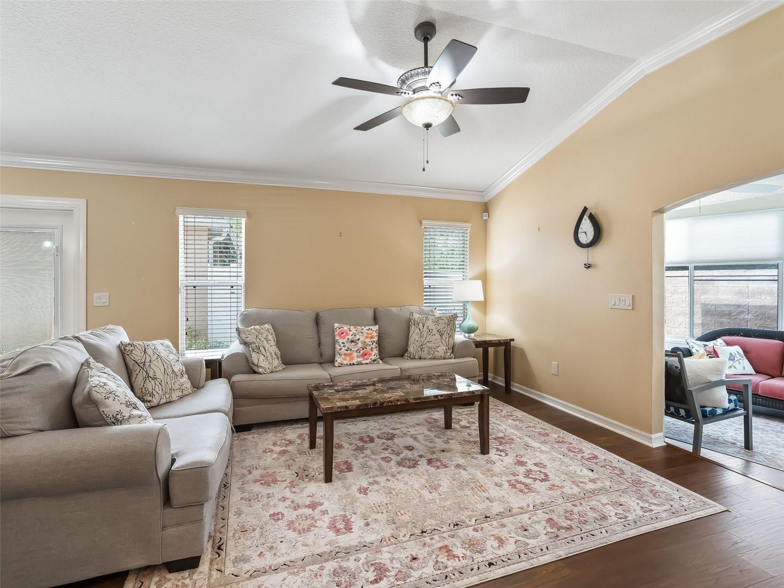 Image 17 of 50 For 1946 Loadstar Avenue