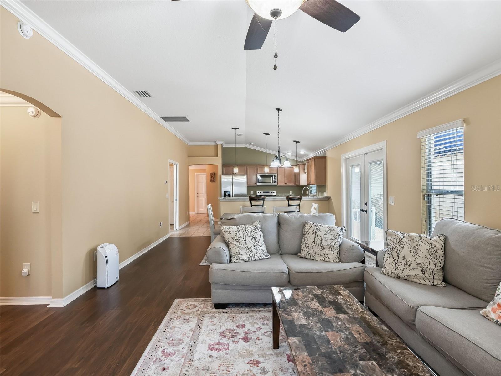 Image 19 of 50 For 1946 Loadstar Avenue