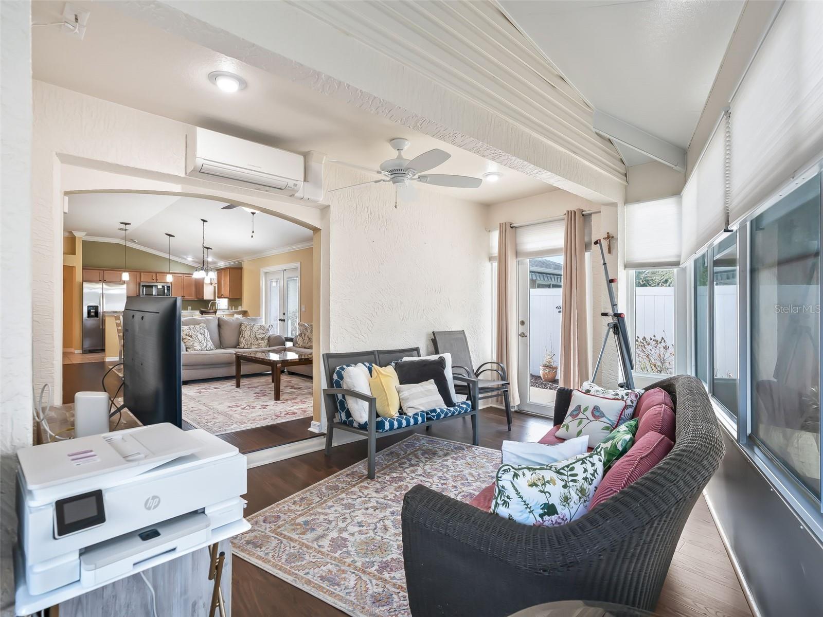 Image 22 of 50 For 1946 Loadstar Avenue