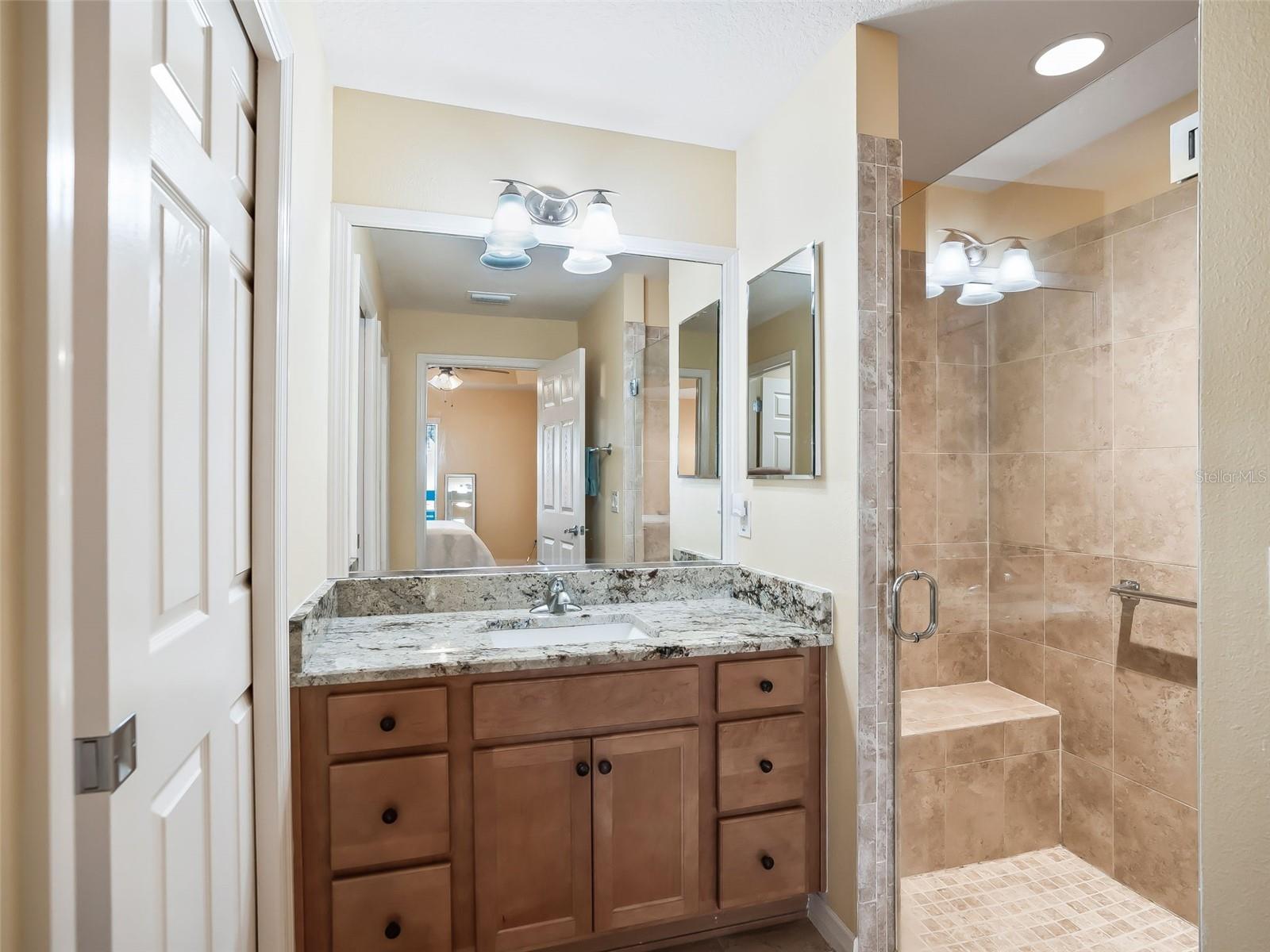 Image 26 of 50 For 1946 Loadstar Avenue