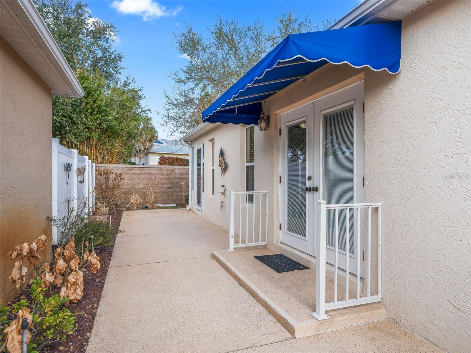 Image 38 of 50 For 1946 Loadstar Avenue