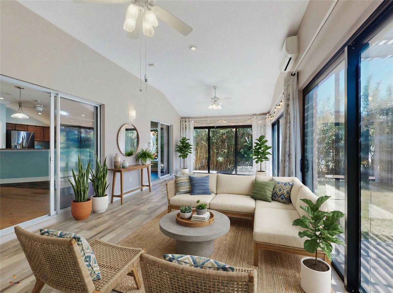 Image 14 of 18 For 2450 Carriage Hill Way