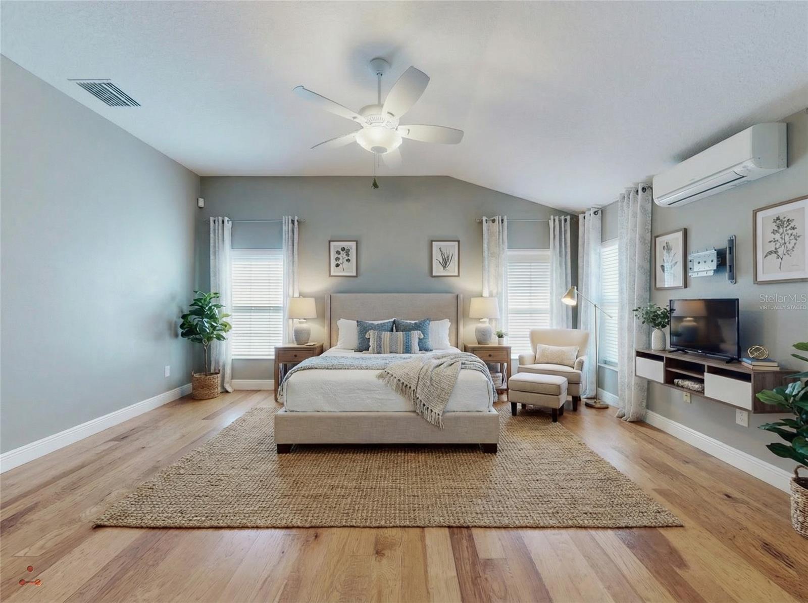 Image 6 of 18 For 2450 Carriage Hill Way