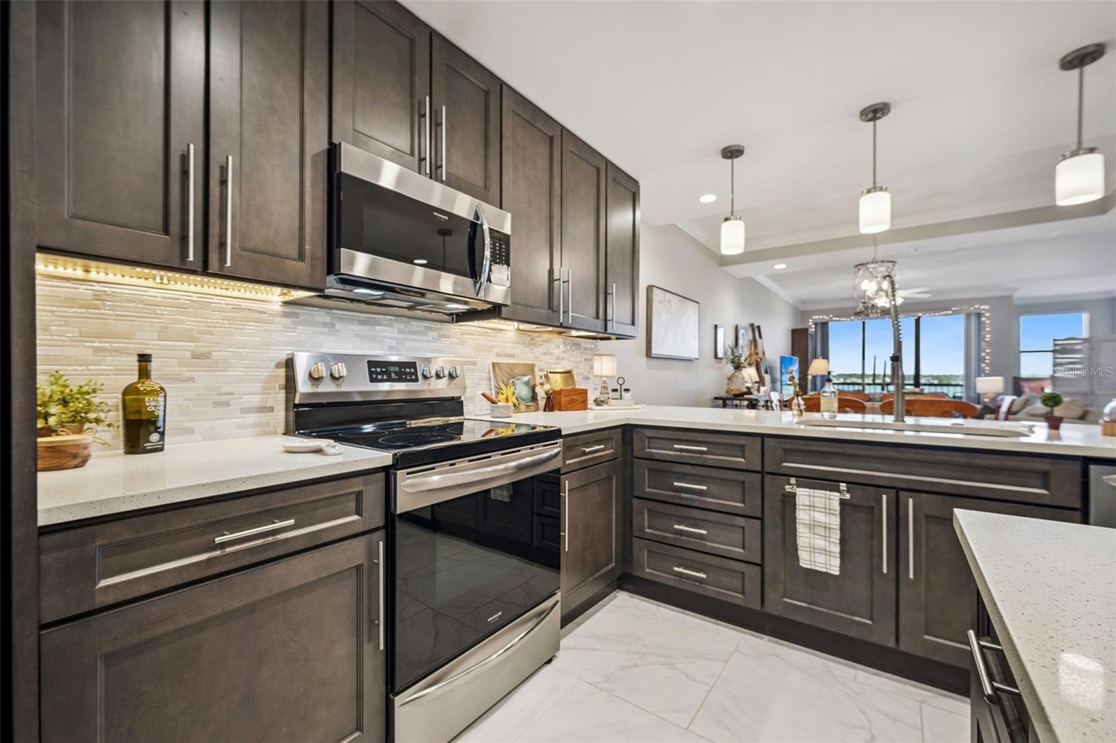 Image 7 of 46 For 16300 County Road 455 503