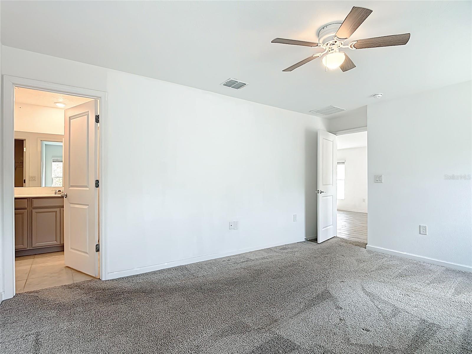 Image 28 of 49 For 441 Macarthur Street