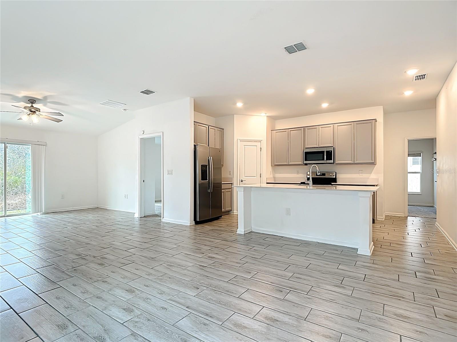 Image 7 of 49 For 441 Macarthur Street