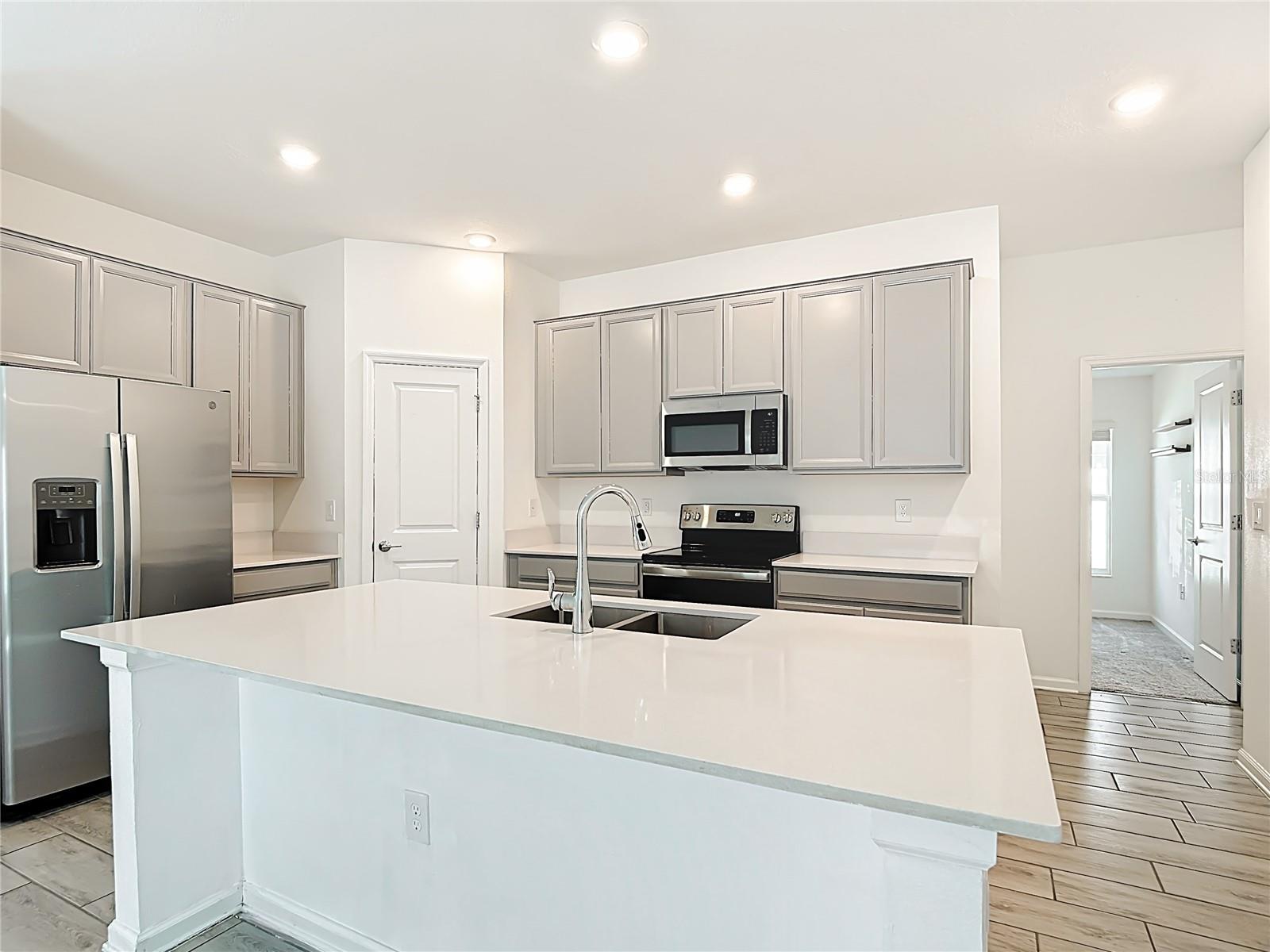 Image 9 of 49 For 441 Macarthur Street