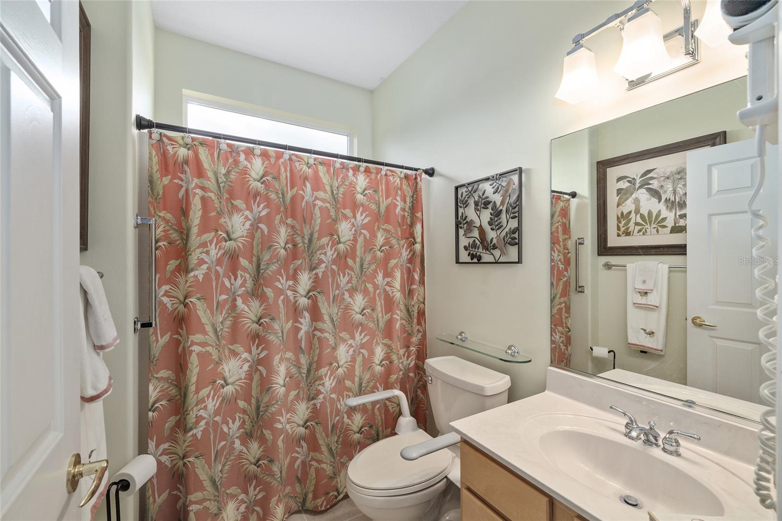 Image 31 of 71 For 13720 97th Avenue