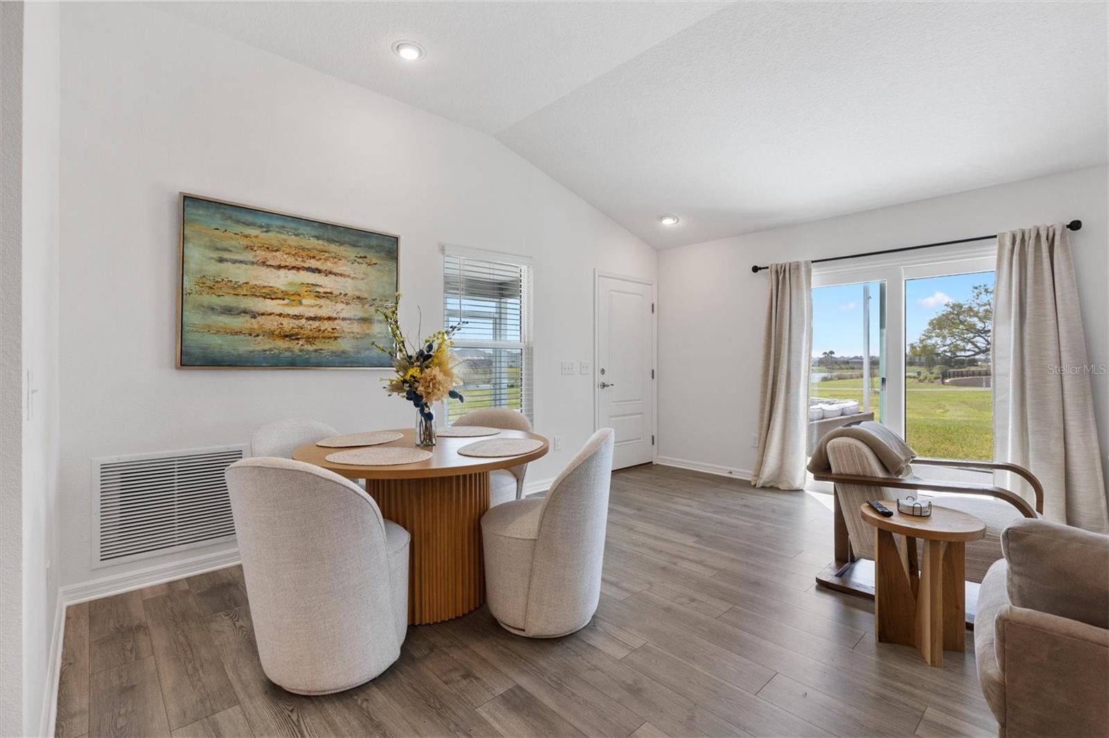 Image 12 of 34 For 1609 Smart Pl