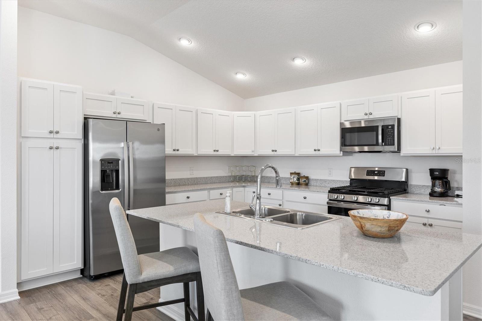 Image 16 of 34 For 1609 Smart Pl