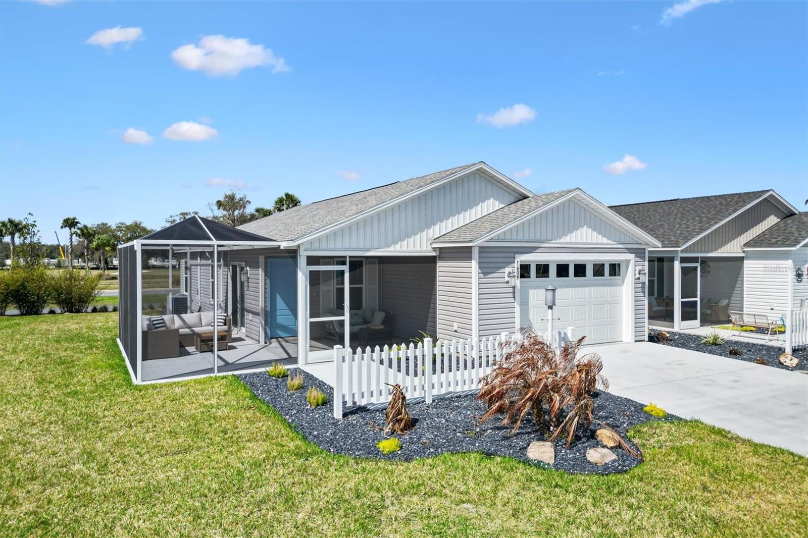 Image 28 of 34 For 1609 Smart Pl