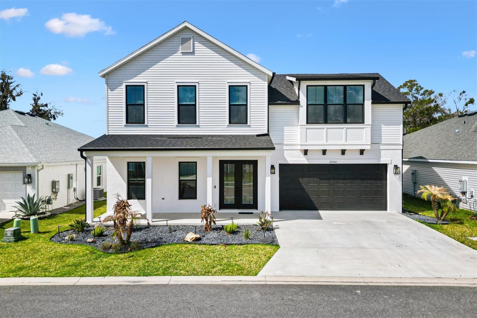 Image 2 of 59 For 2744 Alder Ave