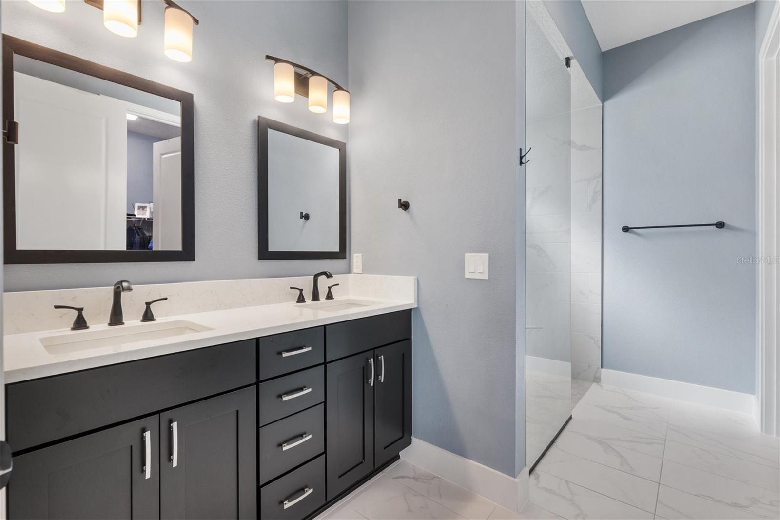 Image 25 of 59 For 2744 Alder Ave