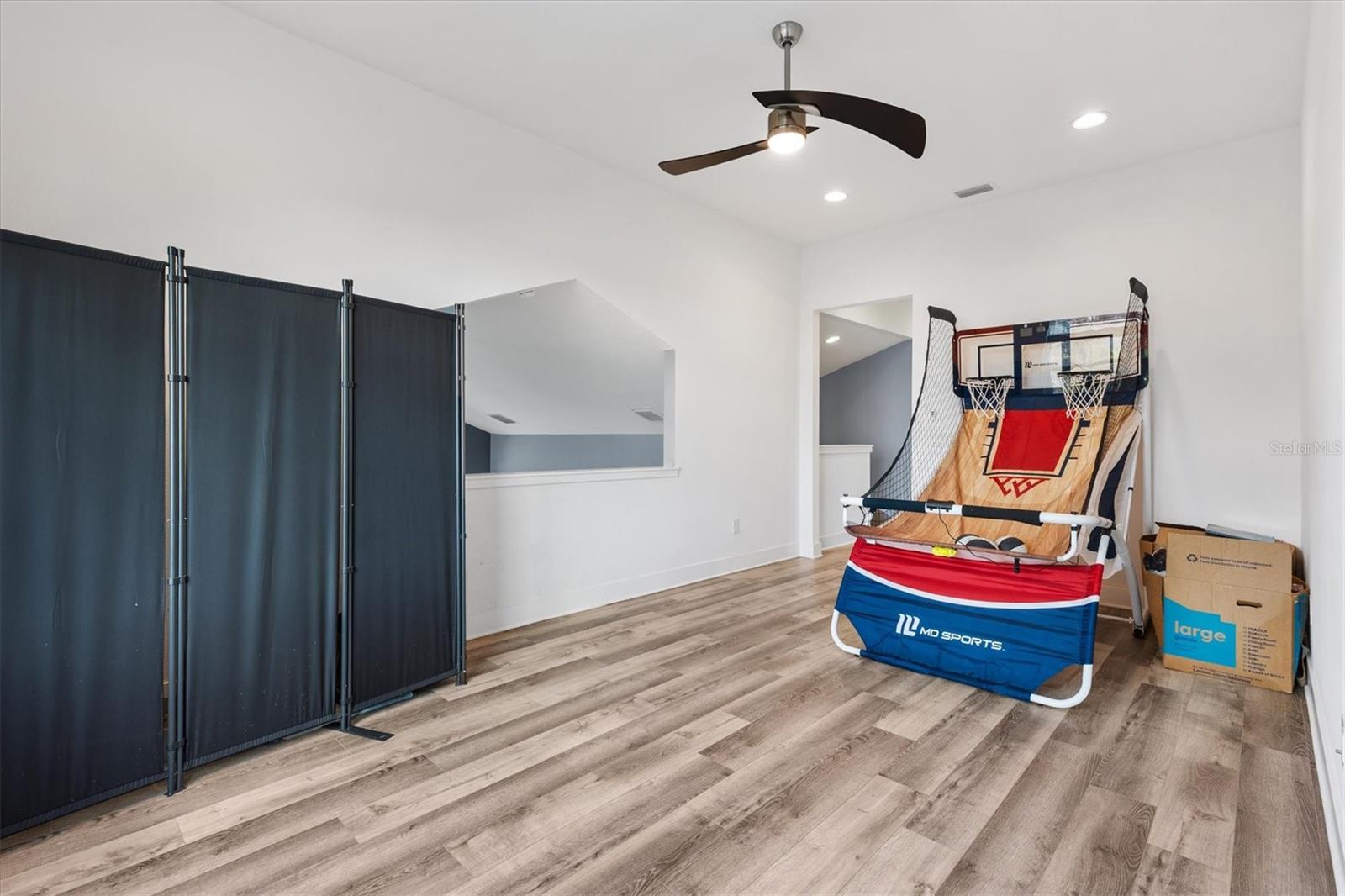 Image 29 of 59 For 2744 Alder Ave