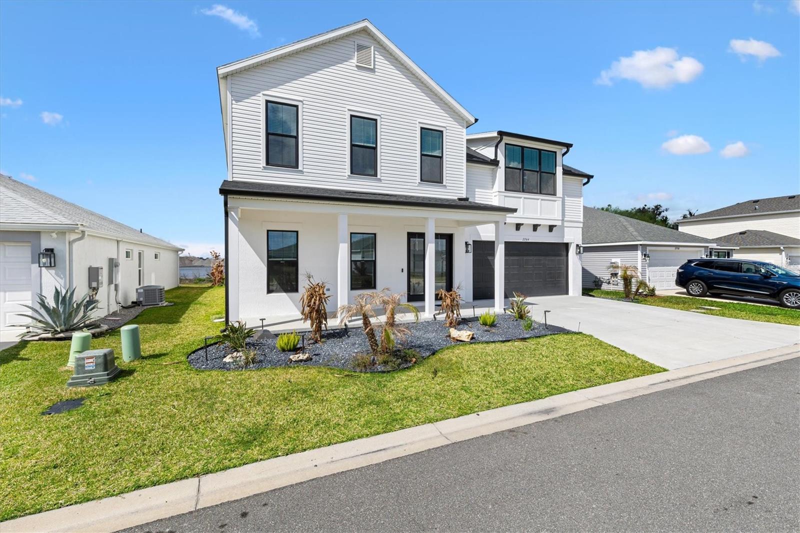 Image 4 of 59 For 2744 Alder Ave