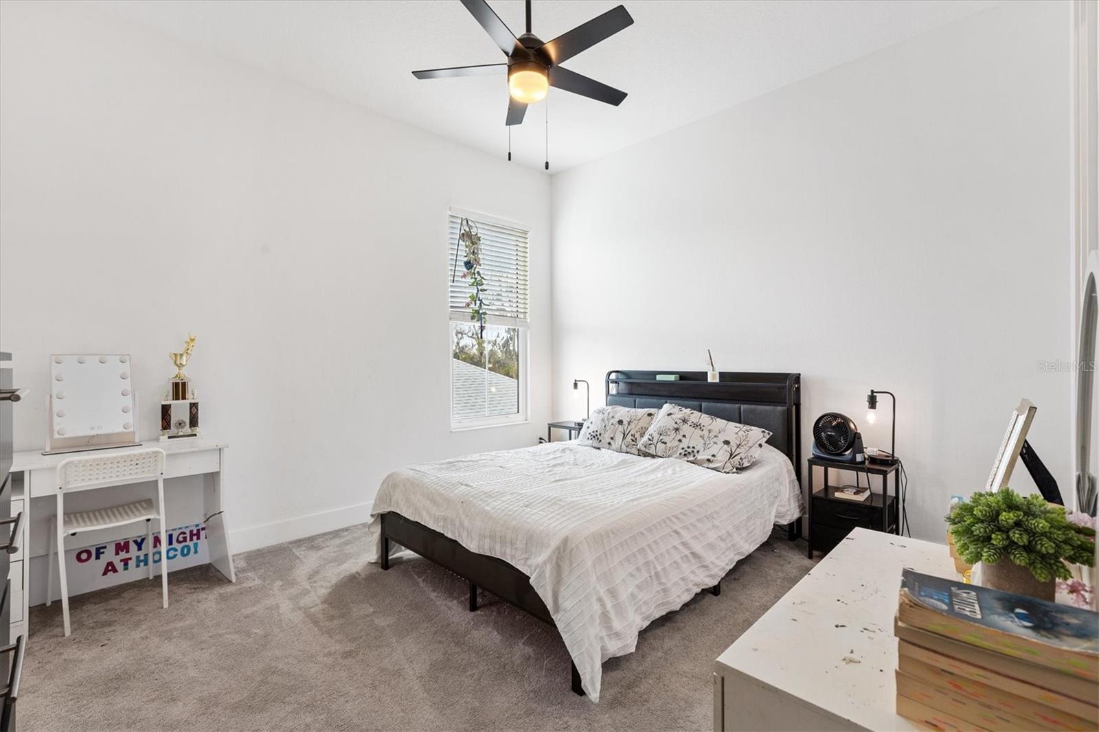 Image 40 of 59 For 2744 Alder Ave