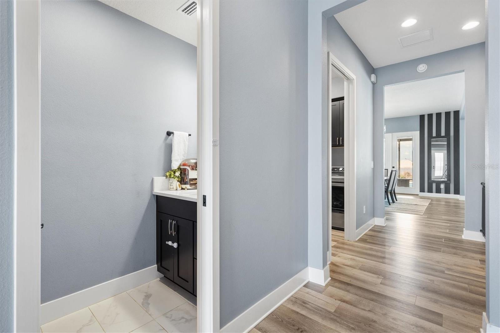 Image 8 of 59 For 2744 Alder Ave