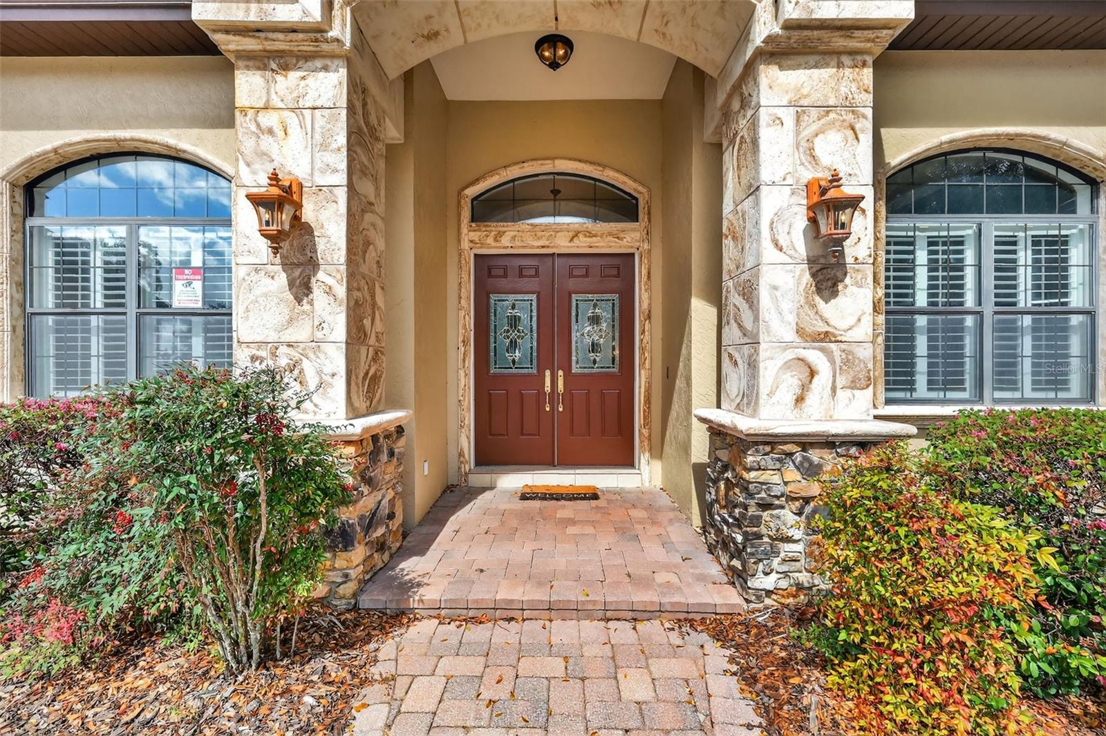 Image 10 of 52 For 2007 Country Club Drive