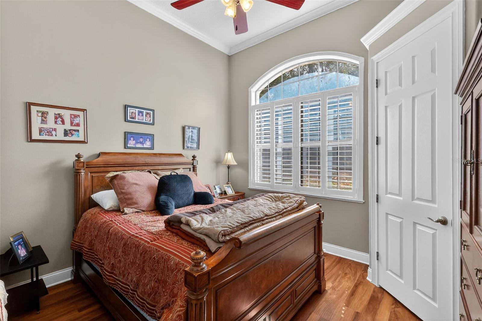 Image 26 of 52 For 2007 Country Club Drive