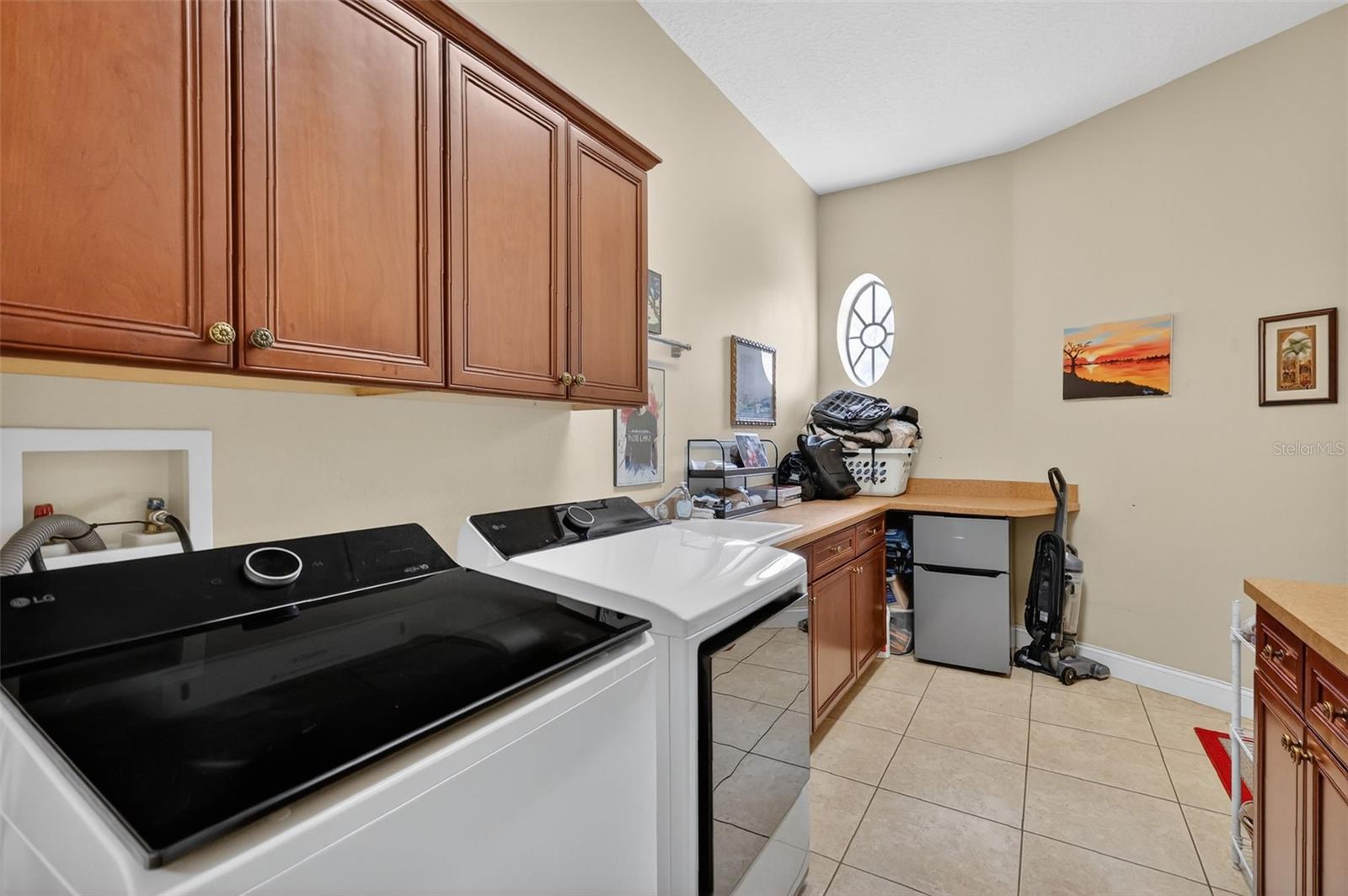 Image 39 of 52 For 2007 Country Club Drive