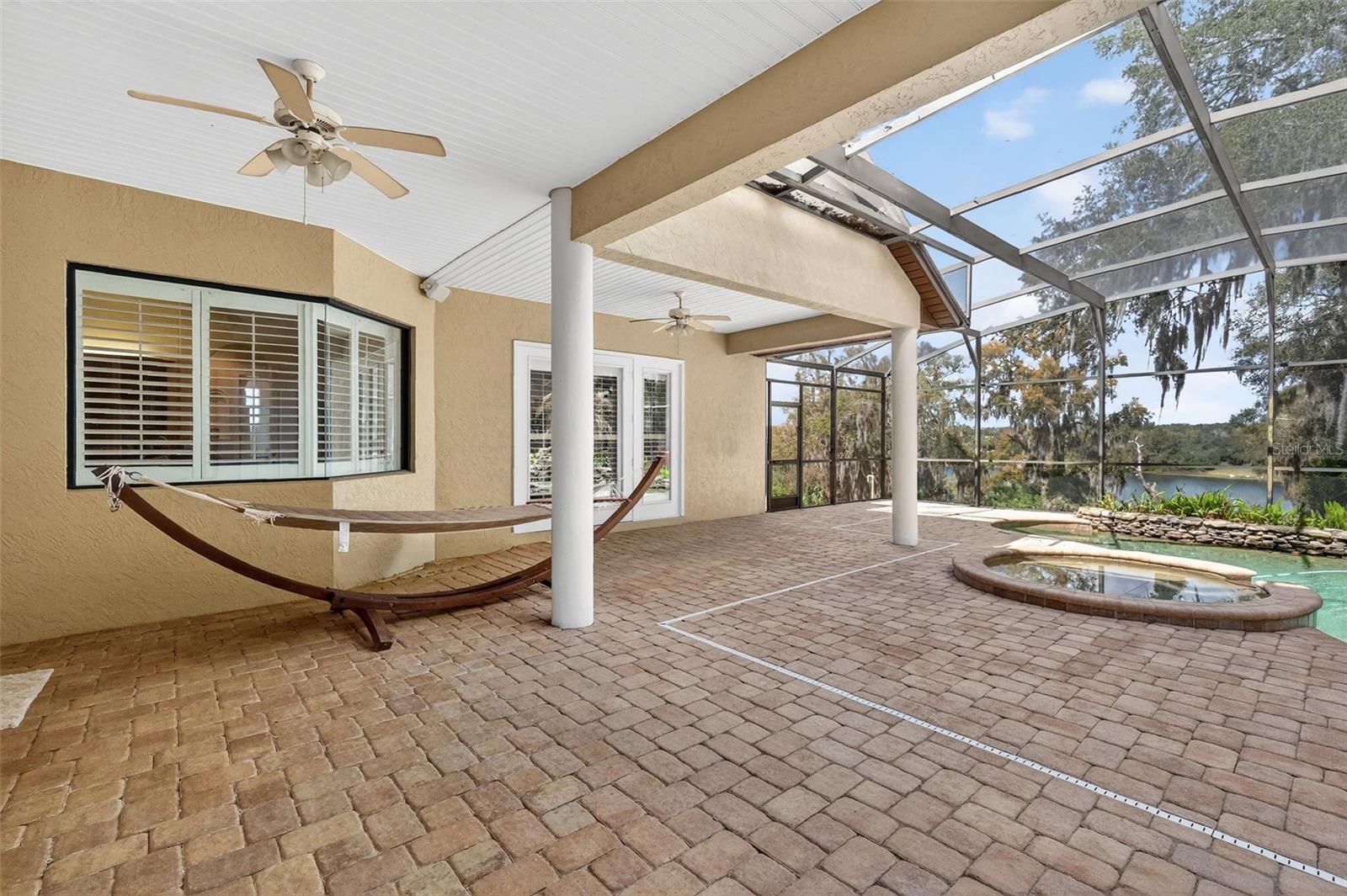 Image 40 of 52 For 2007 Country Club Drive