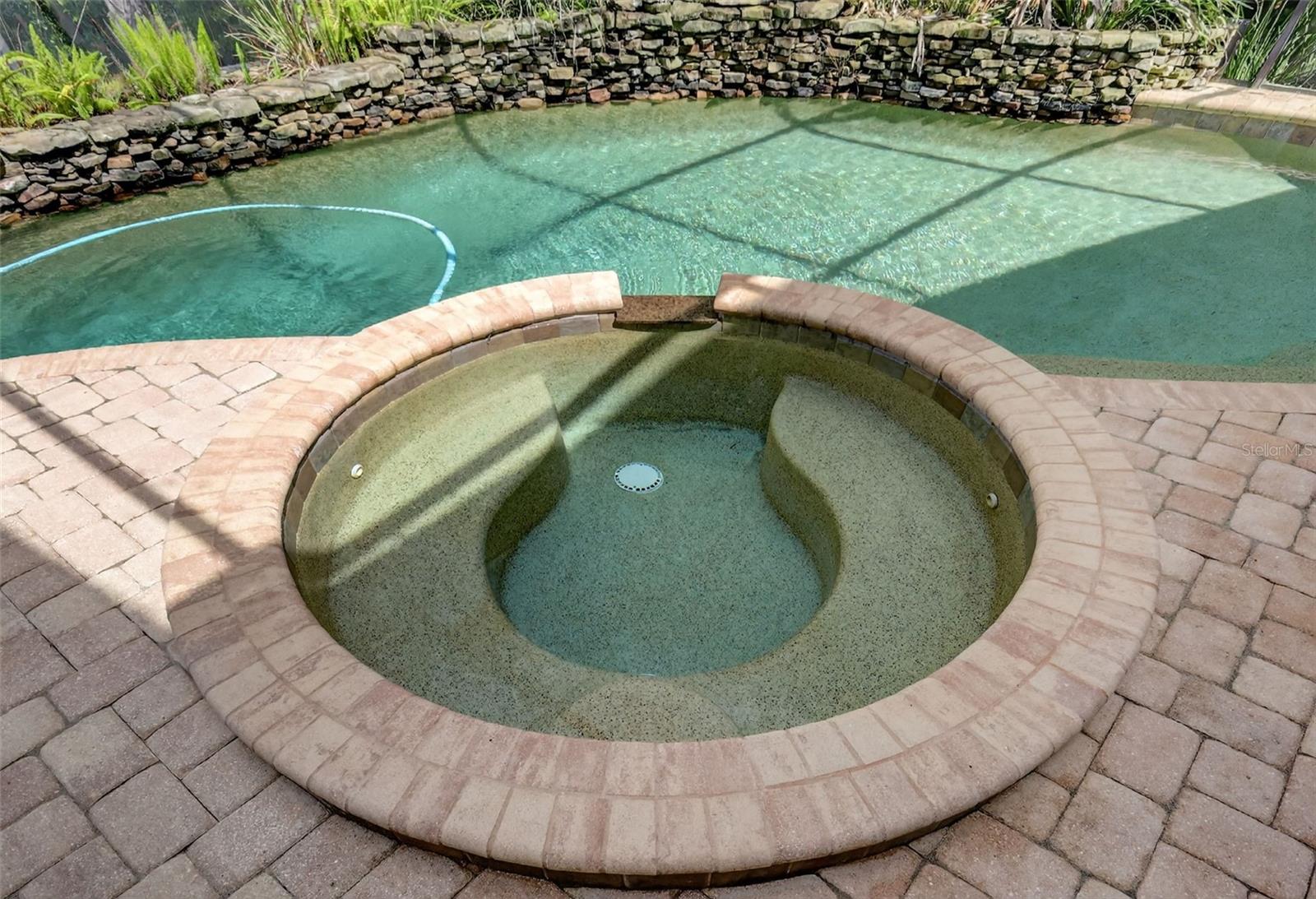 Image 46 of 52 For 2007 Country Club Drive